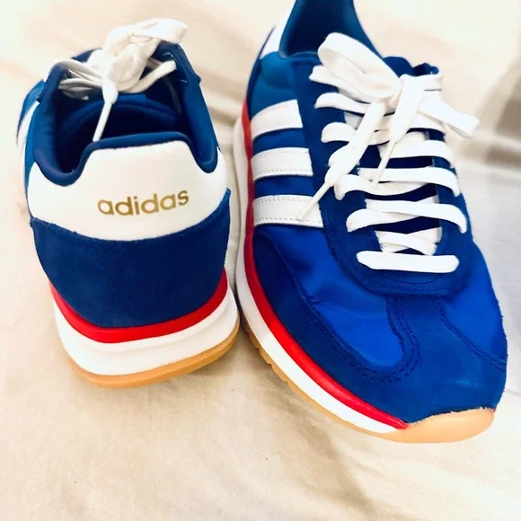 Adidas Women’s Run 70s 2.0 Blue and White Sneakers NWOT - Picture 8 of 8